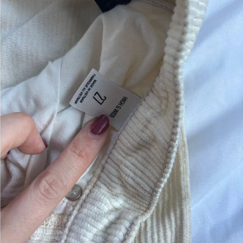 BDG Cream Corduroy wide leg Pants - Picture 3 of 4